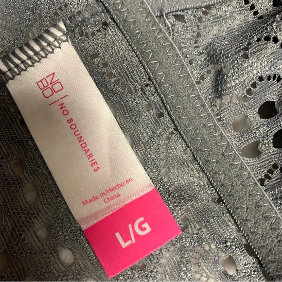 No Boundaries gray bra size large pullover style padded and lined. - Picture 5 of 7